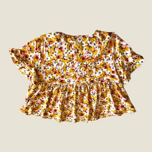 SHEIN Cream Toned Ruffle Cuff Floral Peplum Top size 4XL - Picture 6 of 6